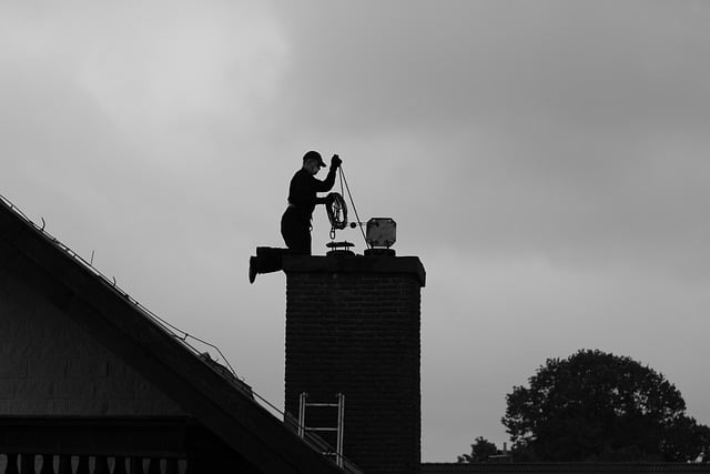 Schoorsteenveger in Almere